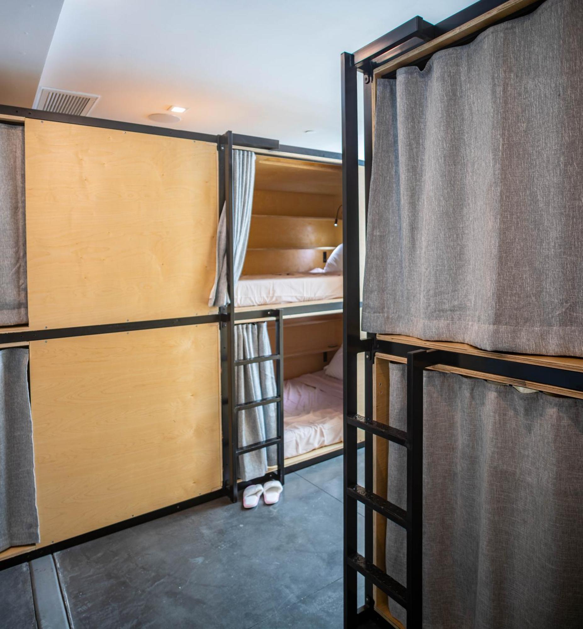 Haven Coliving Hostel Los Angeles Exterior photo